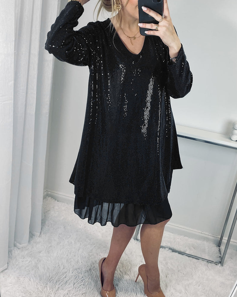 JO | Elegant, loose dress with long sleeves