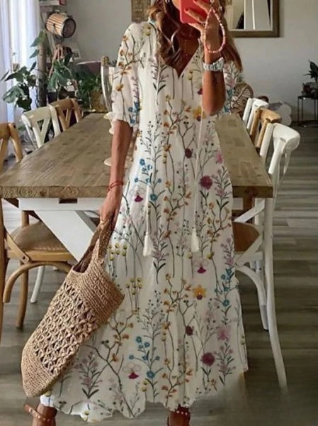 JO | Delia - Women's dresses Long dress with V-neck, half-length sleeves and printed beard