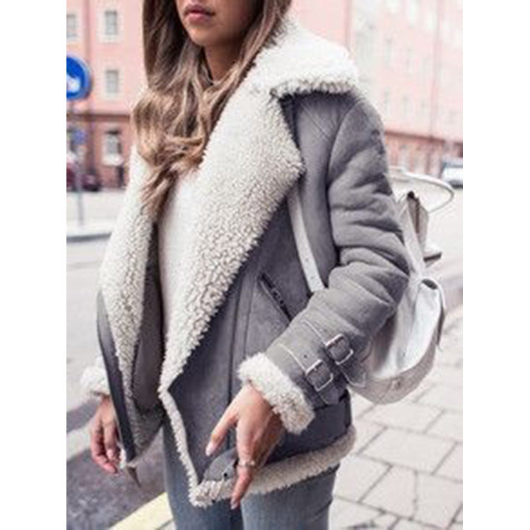JO | Trendy and elegant coat
