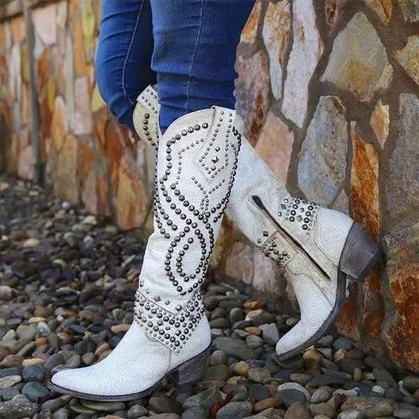 JO | Timeless and supportive orthopaedic summer boots