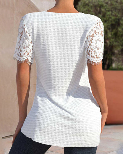 JO | Structured lace blouse