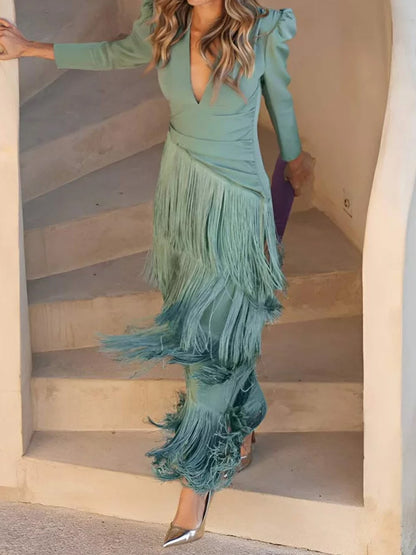 JO | Long-sleeved dress with V-neckline and fringed bottom