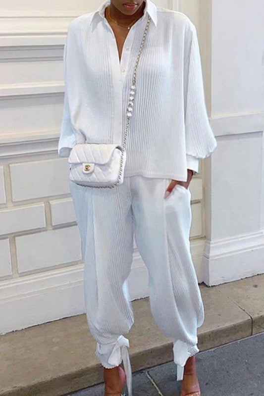 JO | Soft and light blouse and trousers