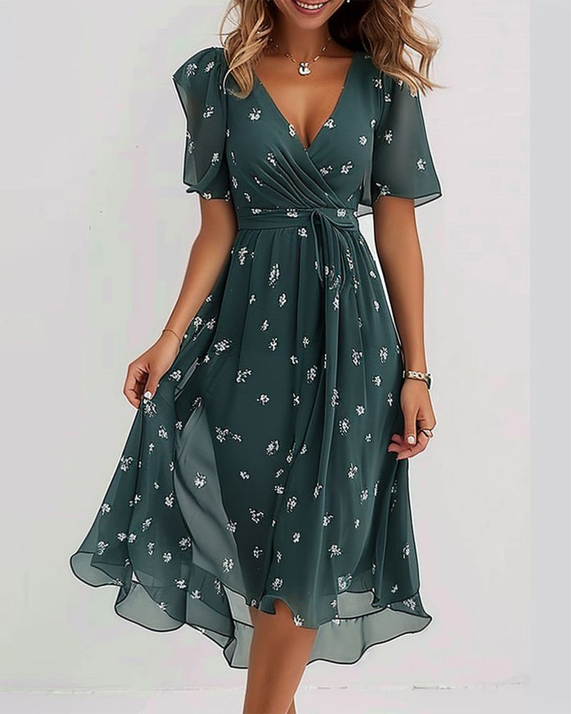 JO | Elegant dress with V-neck and print
