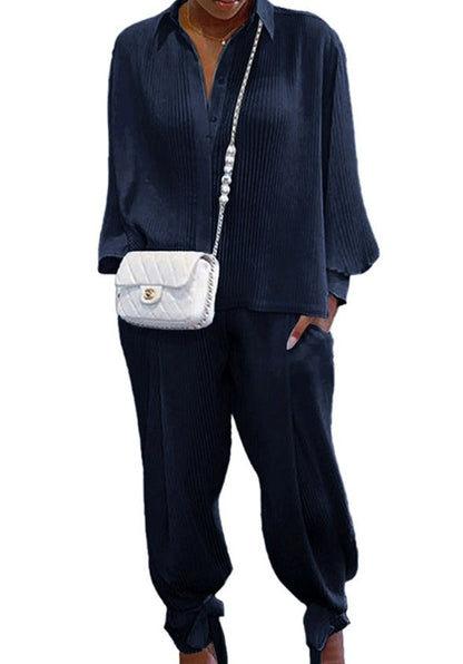 JO | Soft and light blouse and trousers