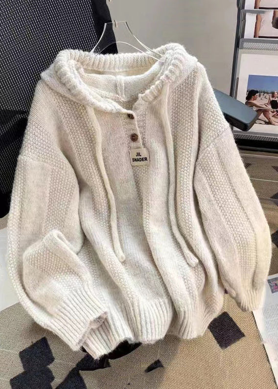 JO | Chic and relaxed winter top