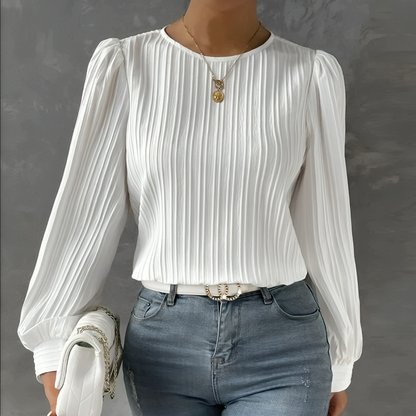 JO | Elegant and versatile winter garment