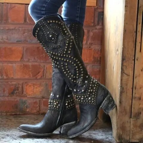 JO | Timeless and supportive orthopaedic summer boots