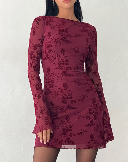 JO | Short dress with flowers and long sleeves, ideal for mid-season.
