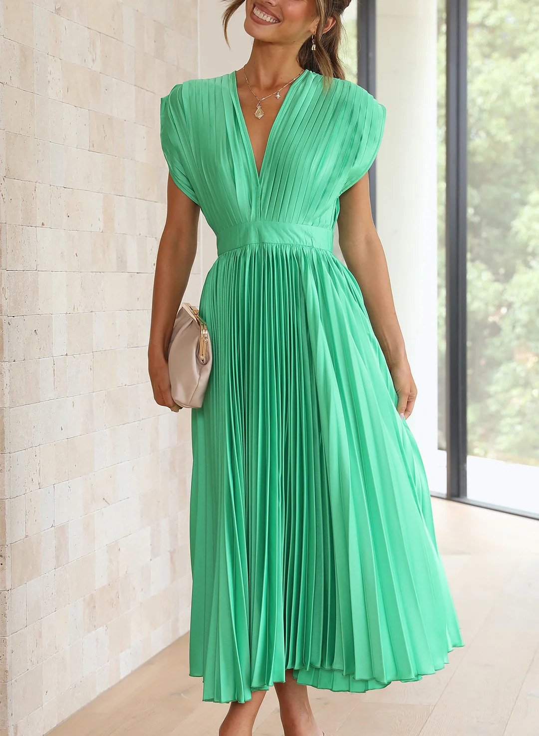 JO | Single-colored maxi dress with short sleeves