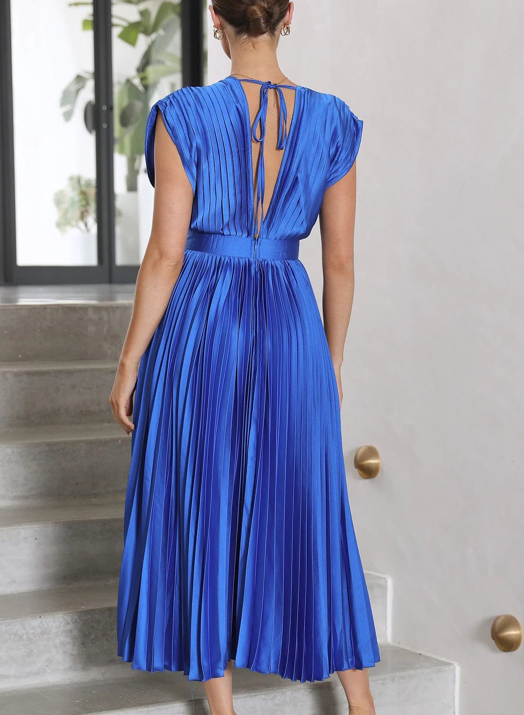 JO | Single-colored maxi dress with short sleeves