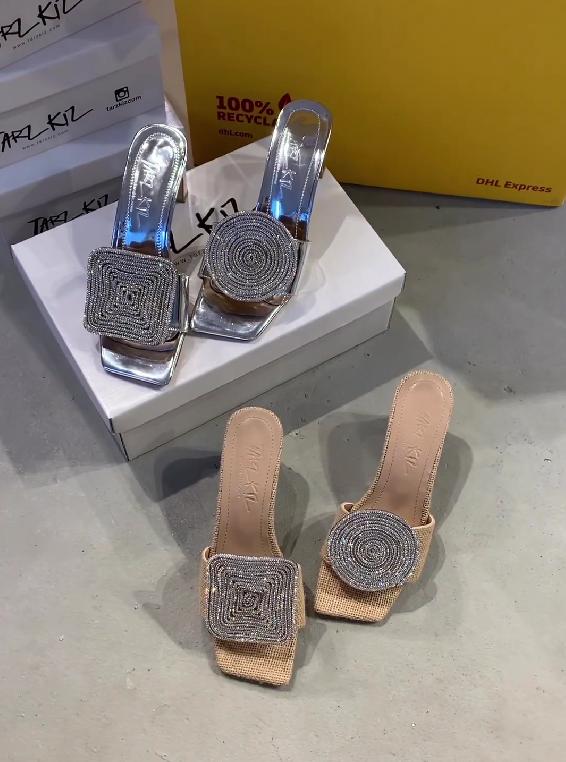 JO | Square round sandals with heels